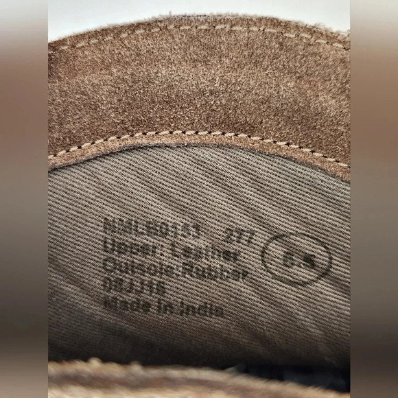 || NAUGHTY MONKEY || taupe, suede booties - Picture 7 of 7